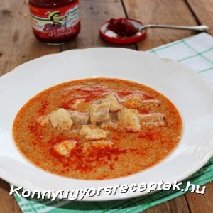 Korhely harcsahalászlé recept